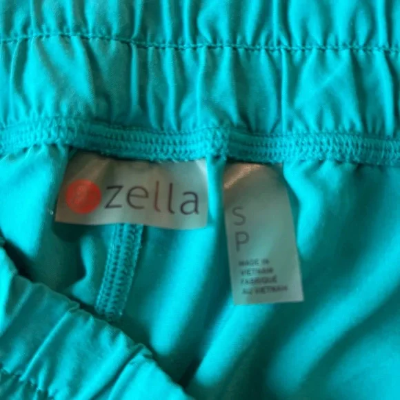Zella Turquoise Athletic Shorts Women’s | Small - Picture 4 of 4